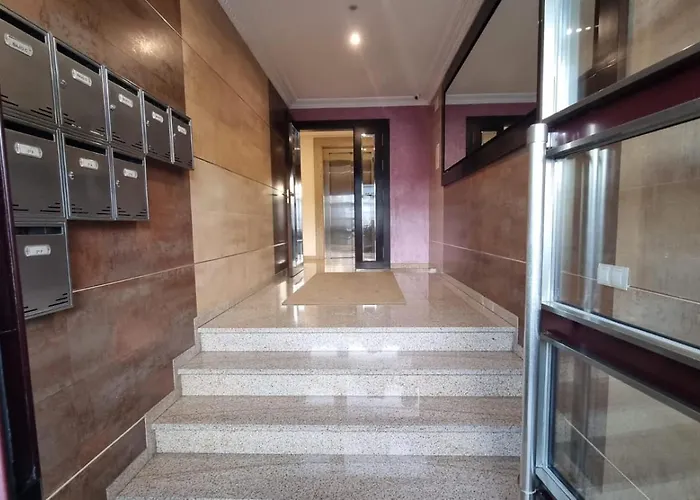 4 Con Patio Privado * O Grove