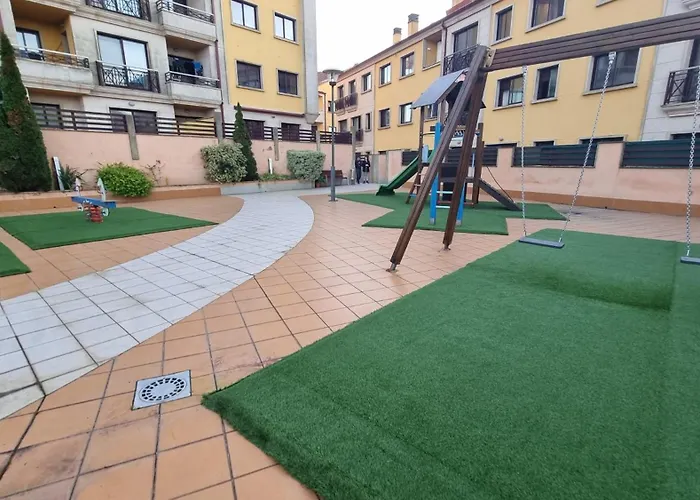4 Con Patio Privado * O Grove